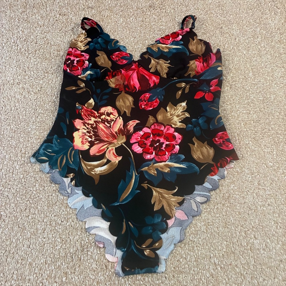 SHEIN Floral Scallop Bodysuit Black Pink Sleeveless Slim Fit Women's XL